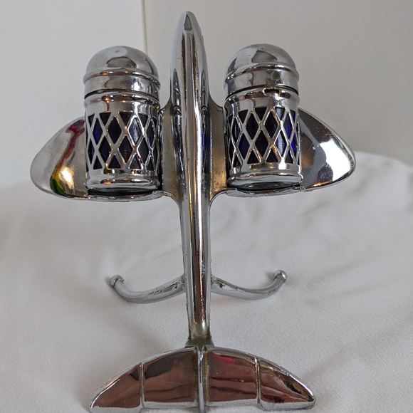Vintage 1950s Chrome Jet plane Cruet set salt pepper shakers silver blue - Picture 6 of 17